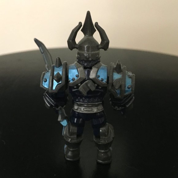Rare Mega Bloks World of Warcraft Blind Pack - Night Elf Death Knight - Picture 3 of 9